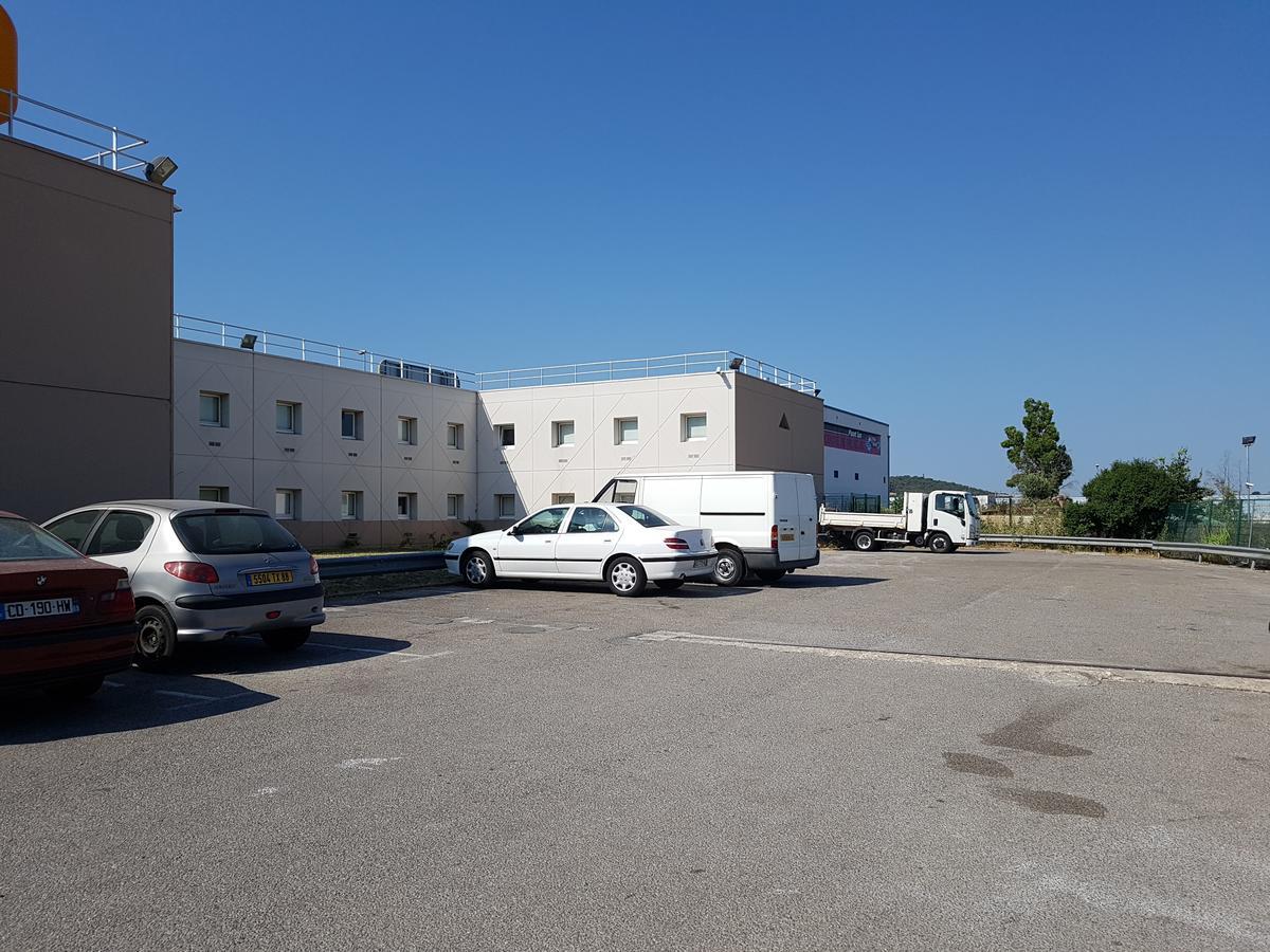 Hotelf1 Marseille Plan De Campagne N°1 カブリエ エクステリア 写真